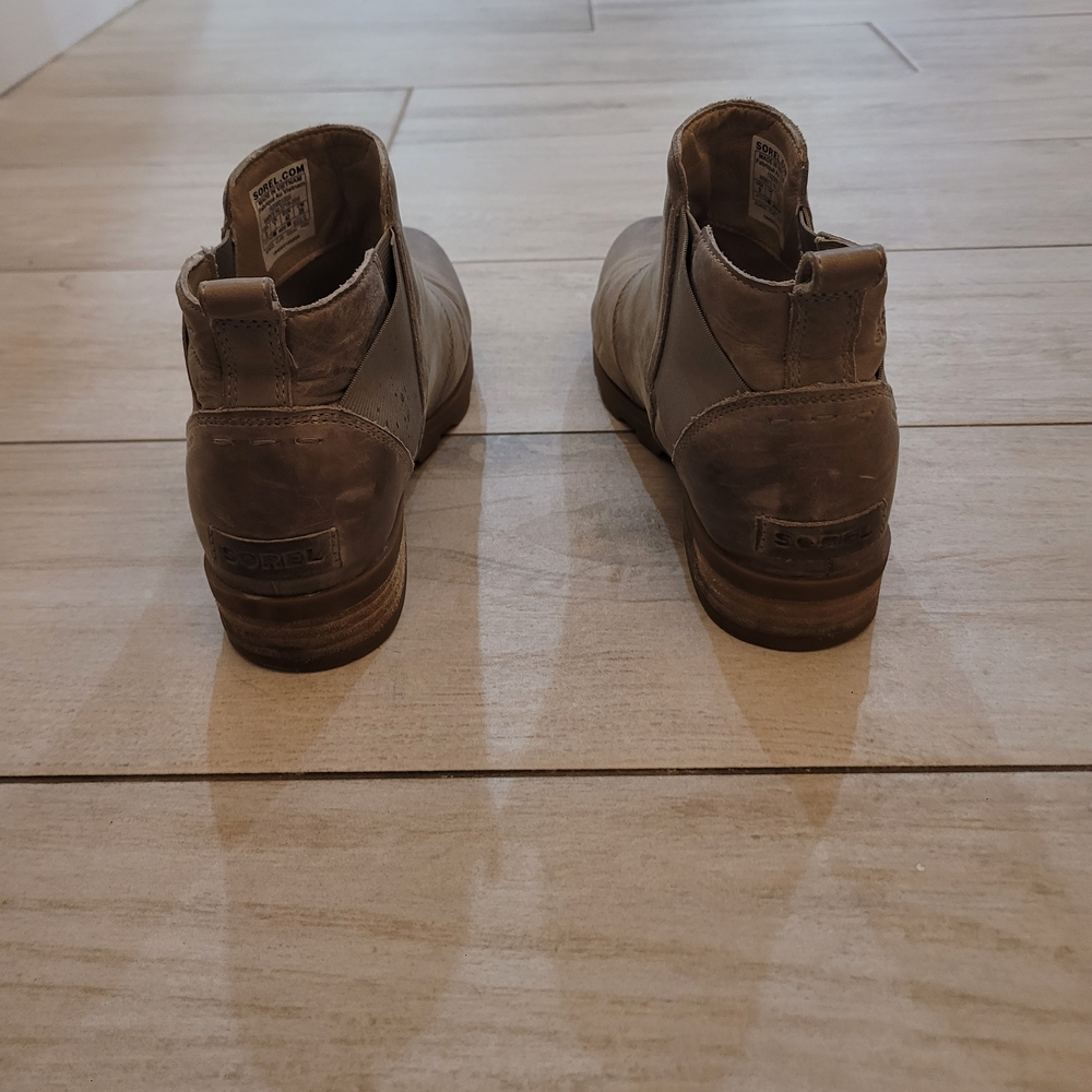 Sorel Brown Ankle Boots - Picture 2 of 12